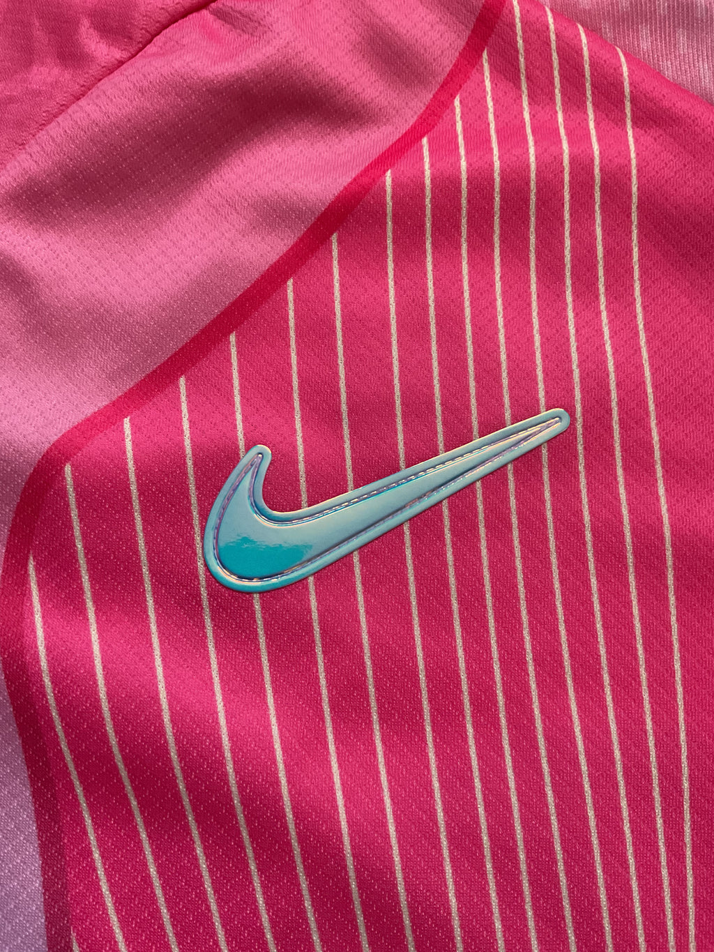 Barcelona Lamine Yamal pink special edition kit