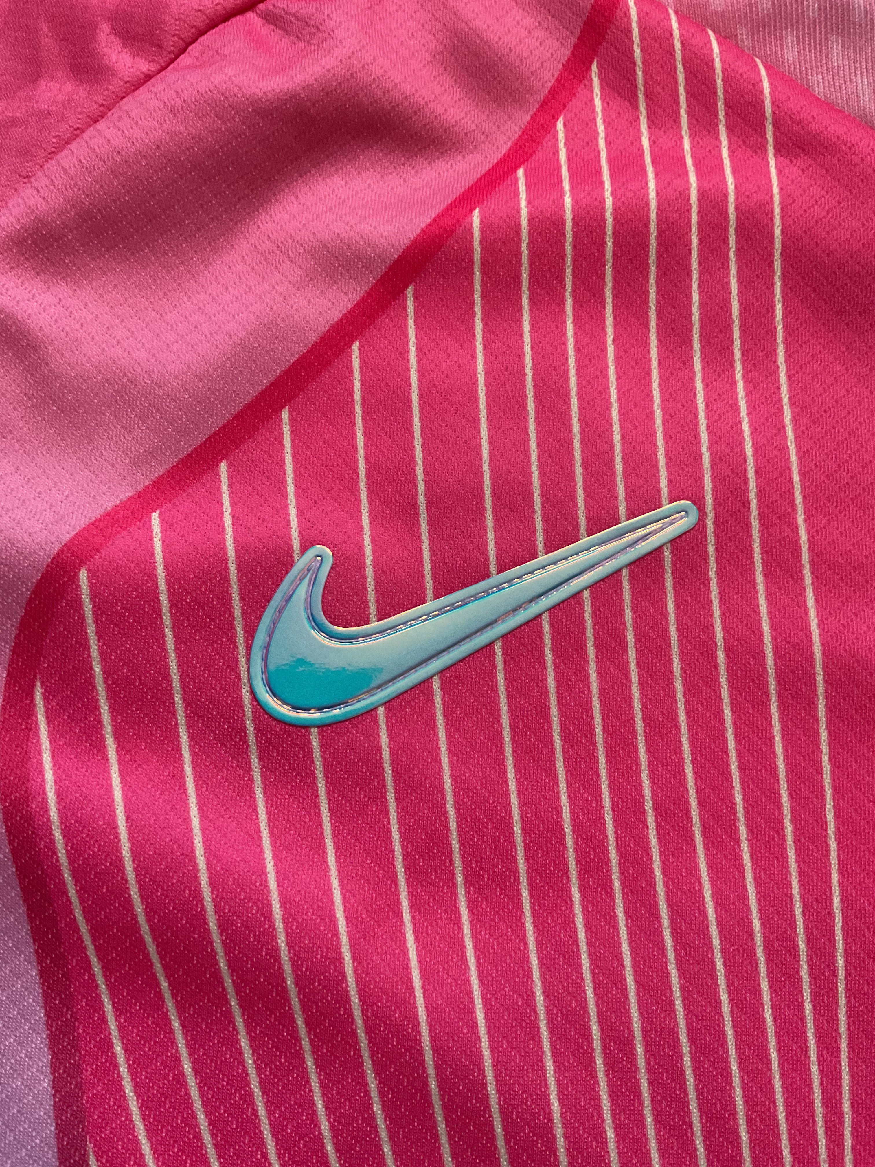 Barcelona Lamine Yamal pink special edition kit